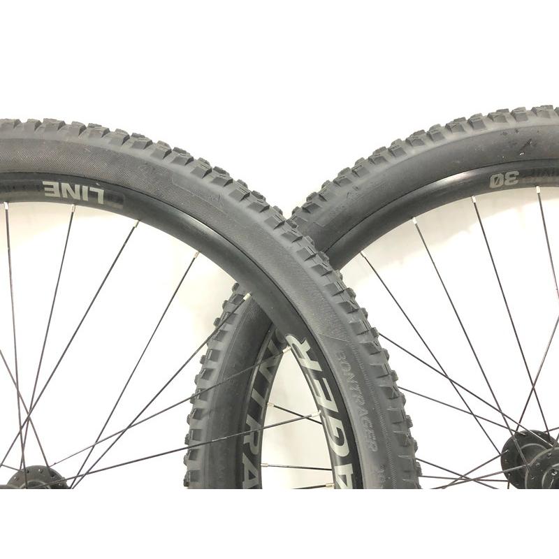 ボントレガー BONTRAGER ラインコンプ30 LINE COMP 30 ホイール ボントレガー BONTRAGER ラインコンプ30 LINE COMP 30 ホイール