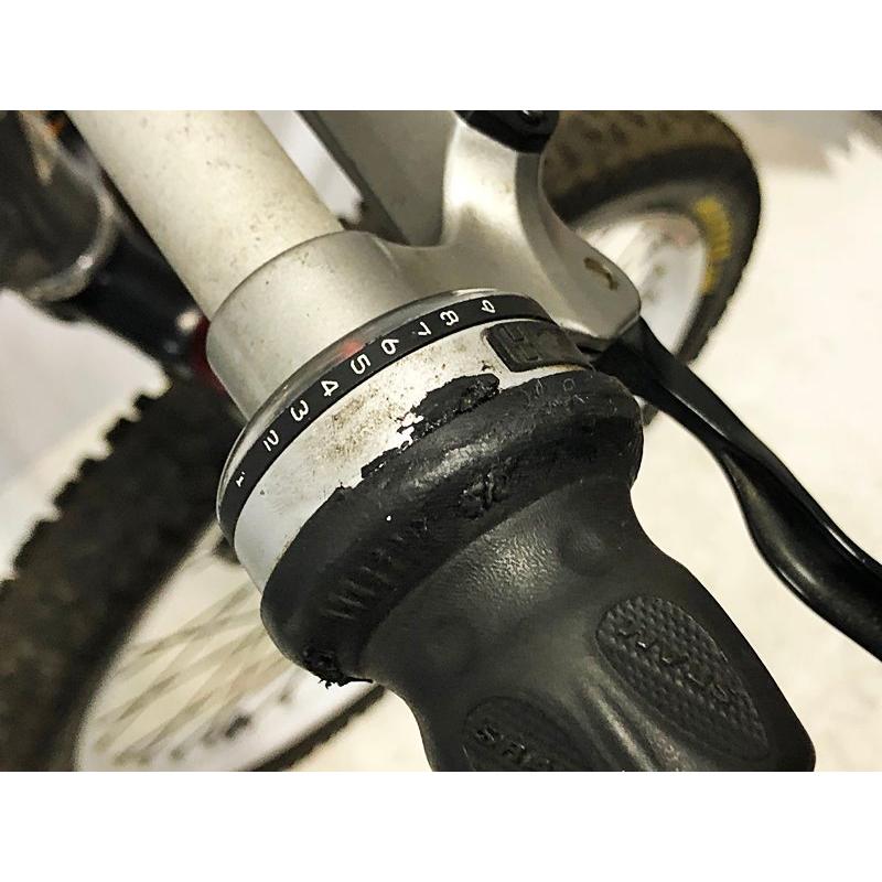 ○ 訳アリ フォーズ Foes FXR 4X 2004年頃フルサス 24インチ ○ 訳アリ フォーズ Foes FXR 4X 2004年頃フルサス 24インチ