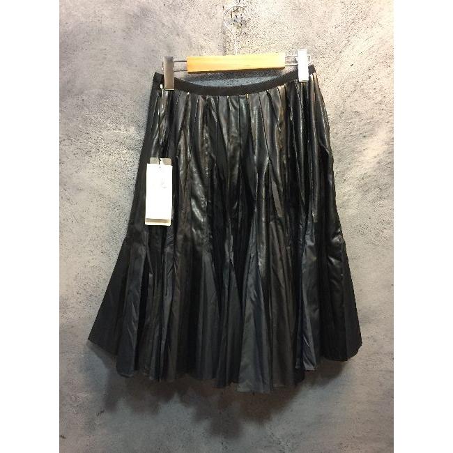 ギャルソン 代官山)sacai サカイ フェイクレザー 切替 プリーツ ギャルソン 代官山)sacai サカイ フェイクレザー 切替 プリーツ