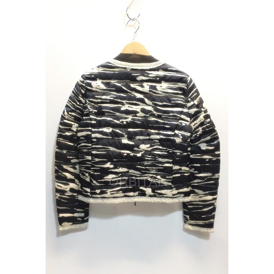 MONCLER 代官山) モンクレール Flavienne ノーカラー ダウンジャケット 