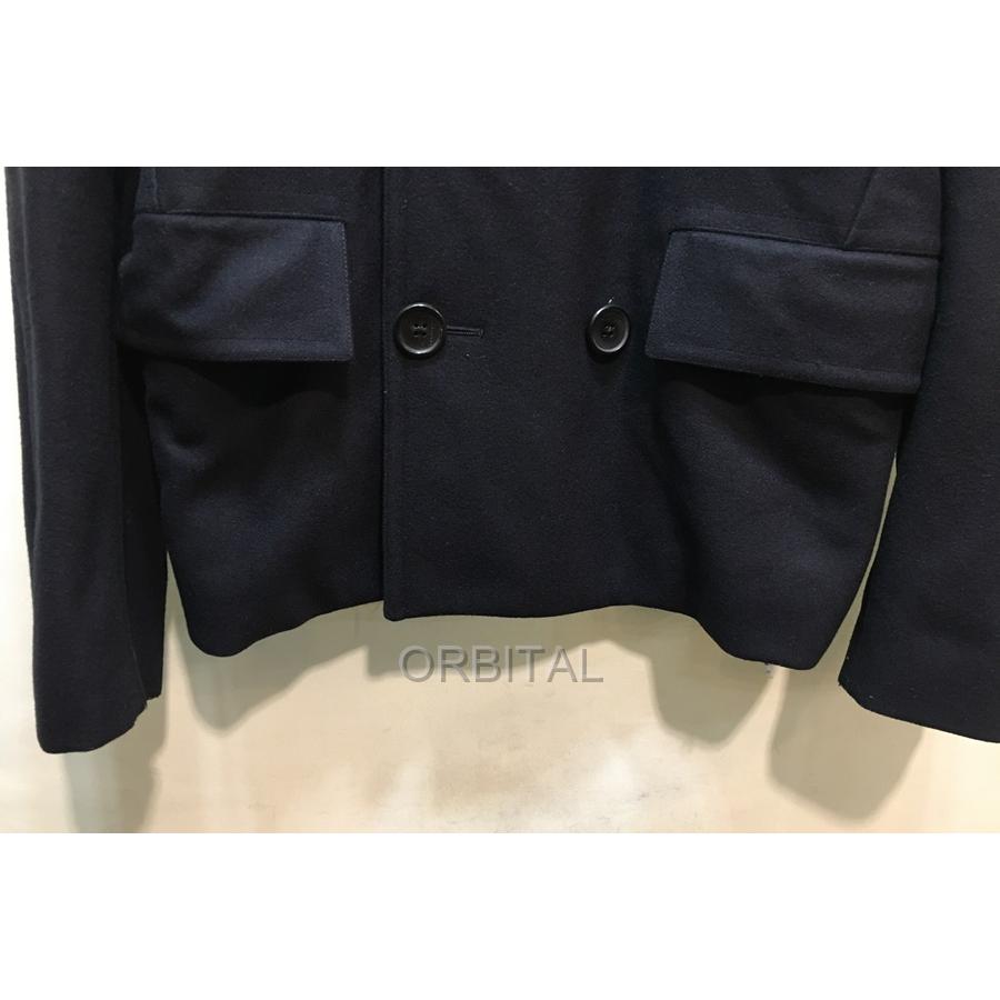 バレンシアガショート丈Pコート