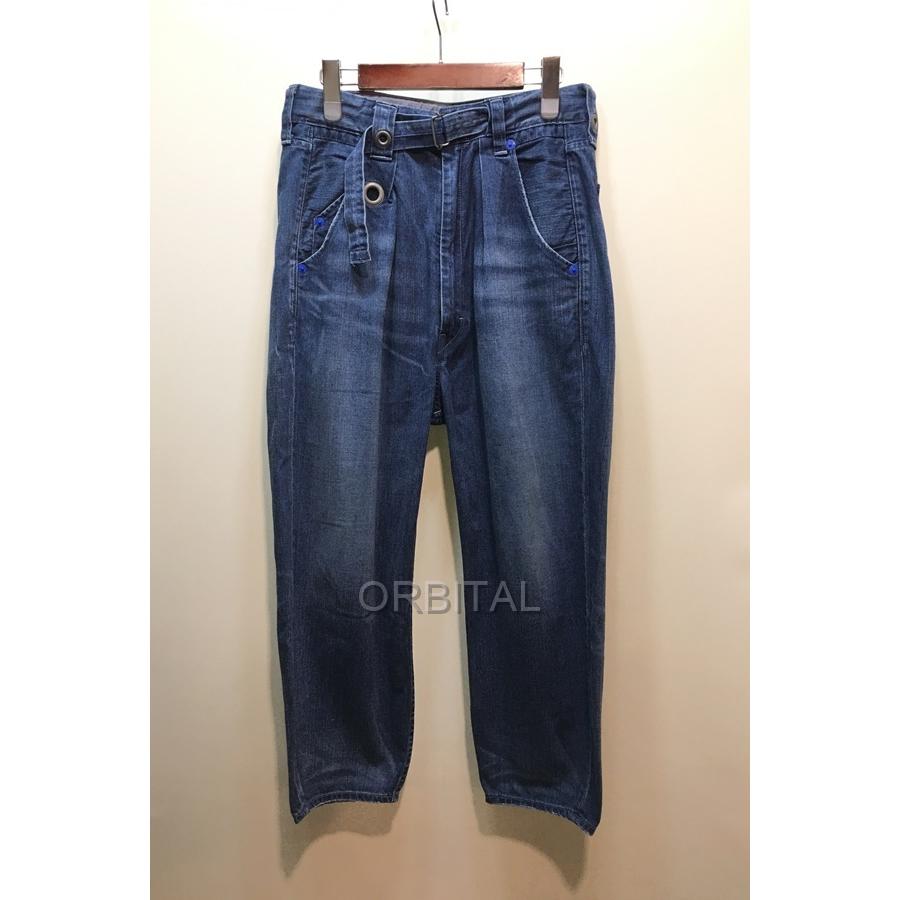 経堂) Levi