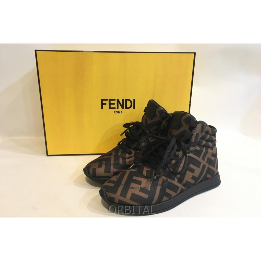 ブランド 二子玉)FENDI フェンディ 未使用 ズッカ柄ハイカット 