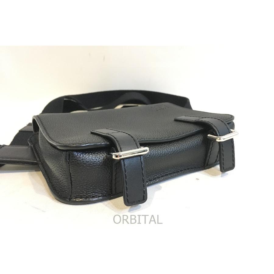 ブランド 二子玉) ロエベ LOEWE ミリタリーバムバッグ ソフトグレイン 