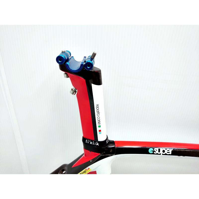 Bianchi ▽▽ビアンキ BIANCHI OLTRE 2011年頃モデル カーボン Bianchi ▽▽ビアンキ BIANCHI OLTRE 2011年頃モデル カーボン
