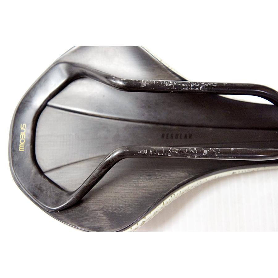 ▽▽フィジーク FIZIK ANTARES 00 VERSUS EVO ADAPTIVE サドル