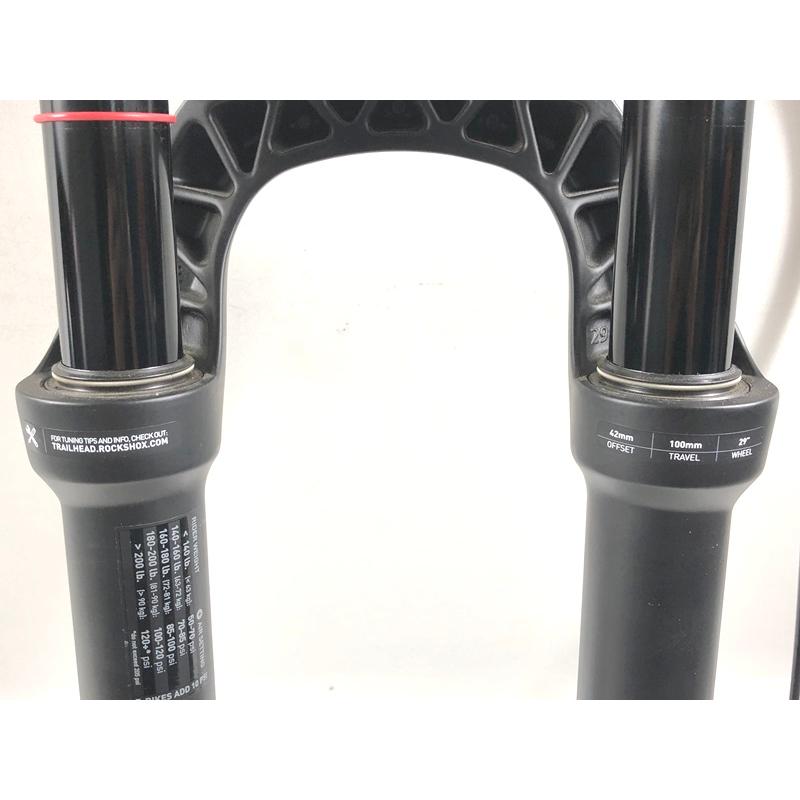 ROCK SHOX サスペンションフォーク マグネシウム製オーバーサイズ