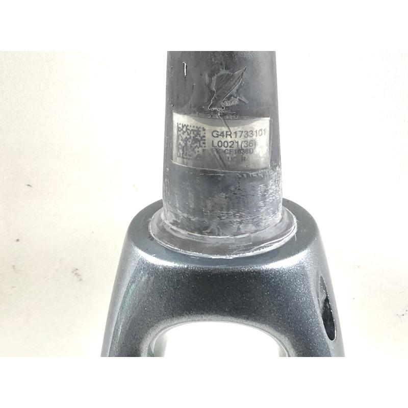 ★美品メリダSCULTURA150 フルカーボンフロントフォーク ヘッドパーツ付 ◻️美品メリダSCULTURA150 フルカーボンフロントフォーク