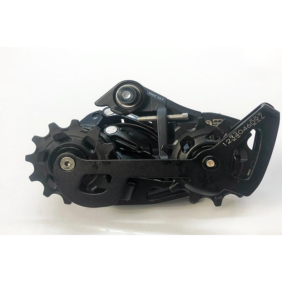 【美品】SRAM FORCE ETAP AXS 12速電動油圧式パワメーター付 SRAM Force AXS XLPR Power-Meter Groupset, 1x12-Speed, 40T