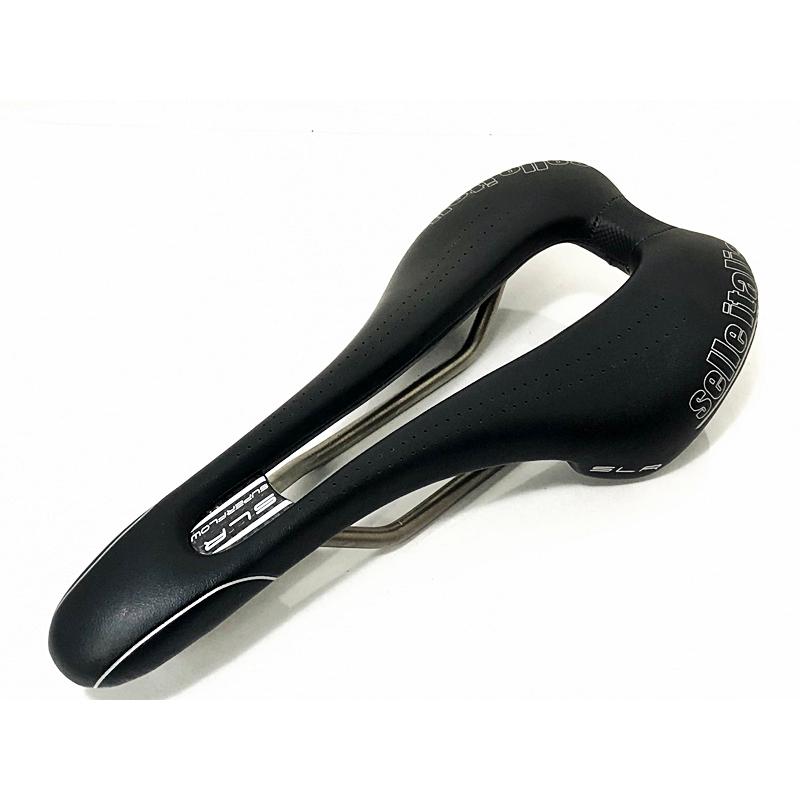 中古 Selle Italia SLR サドル ブラック selle ITALIA (セラ イタリア)SLR KIT CARBON FLOW