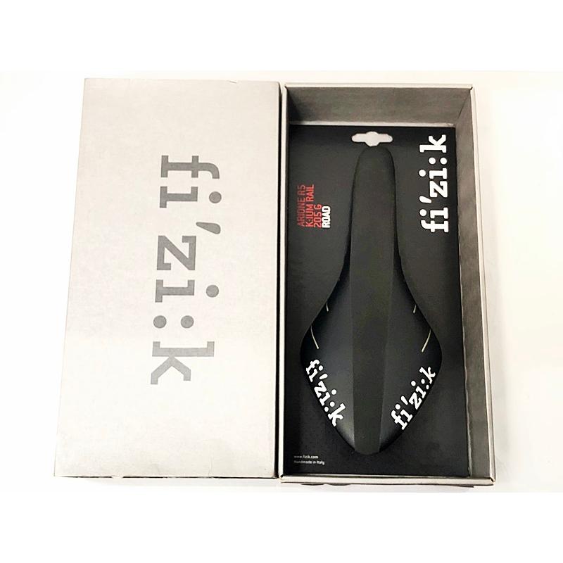 フィジーク（fi'zi:k） 美品 FIZIK アリオネ R5 ARIONE R5 kiumレール