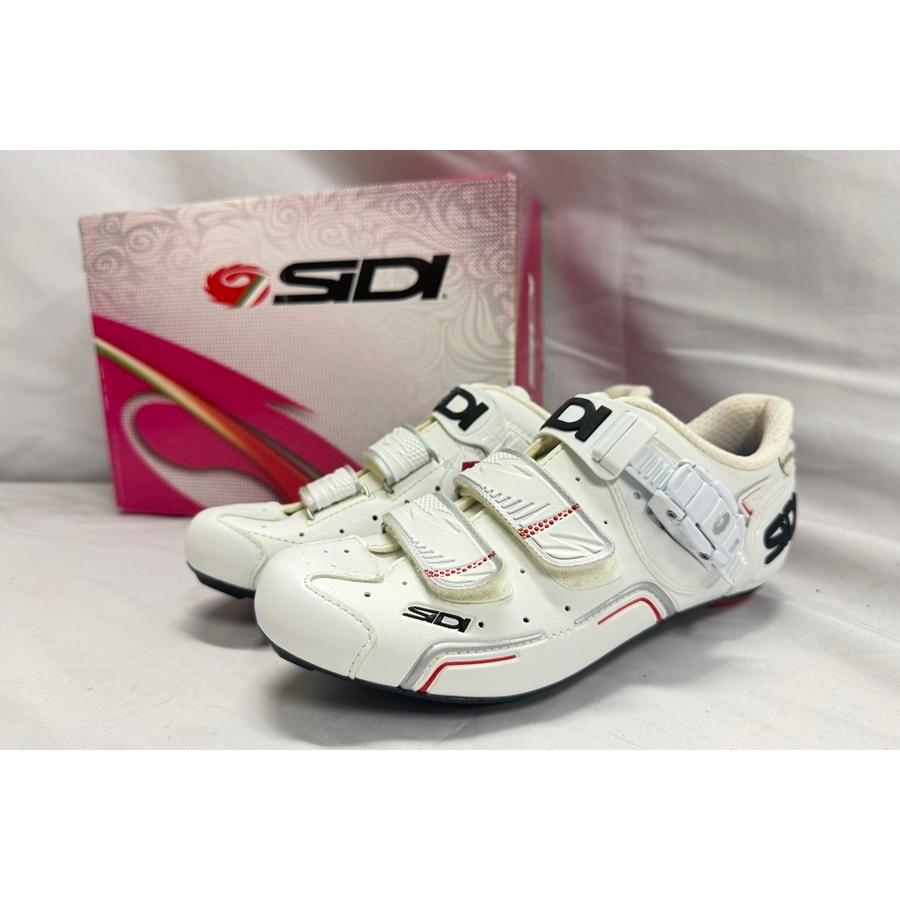 未使用品　SIDI　LEVEL ビンディングシューズ　44　シューズカバー付き 未使用品 SIDI LEVEL ビンディングシューズ 44 シューズカバー付き2025