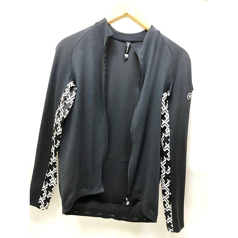 ASSOS ウェア3点まとめ ジレ&長袖ジャージ 中古品 ASSOS ウェア3点まとめ ジレ&長袖ジャージ 中古品