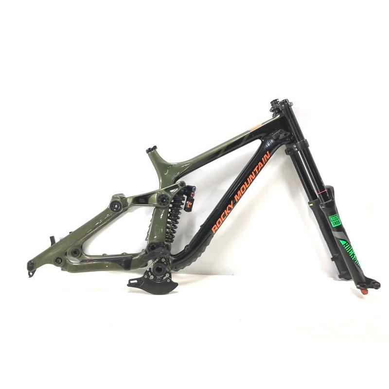 ロッキーマウンテン ROCKY MOUNTAIN 27.5 MAIDEN CARBON フレーム