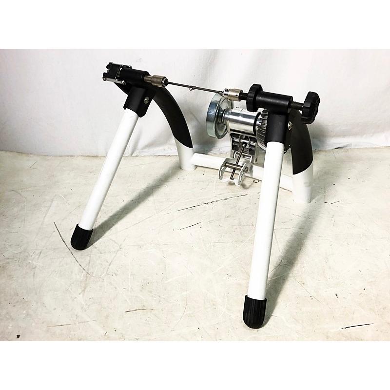 Giant タイヤドライブ式固定ローラー台 CYCLOTRON FLUID ST Giant タイヤドライブ式固定ローラー台 CYCLOTRON FLUID ST