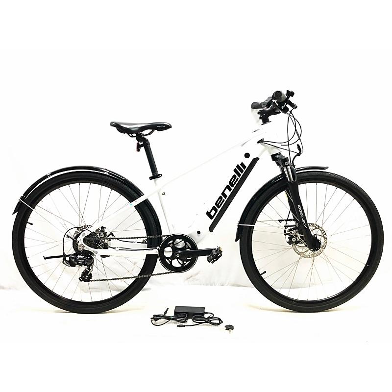 ○ベネリ BENELLI マンタス MANTUS 27 TRK 10.4Ah 2021年11月購入車体