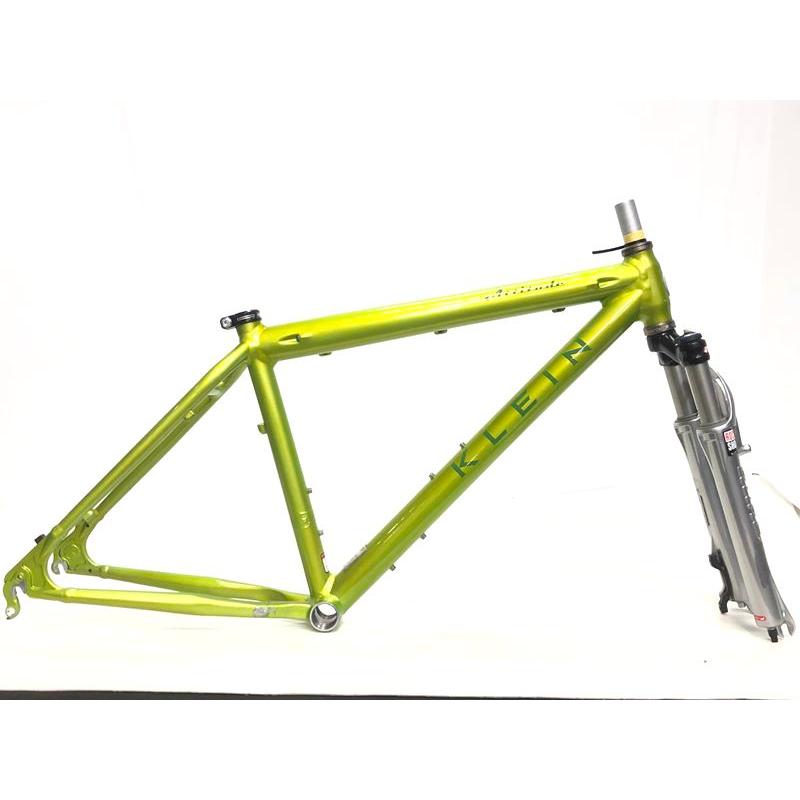  Attitude フレーム綺麗です。 attitude アティチュード 日本製 made in Japan レディース 眼鏡