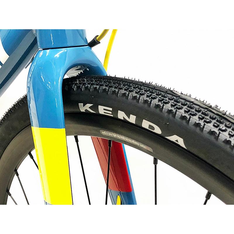 Cinelli シクロクロスバイク 青 Kendaタイヤ　ジデコララ　560mm Cinelli シクロクロスバイク 青 Kendaタイヤ ジデコララ 560mm - メルカリ