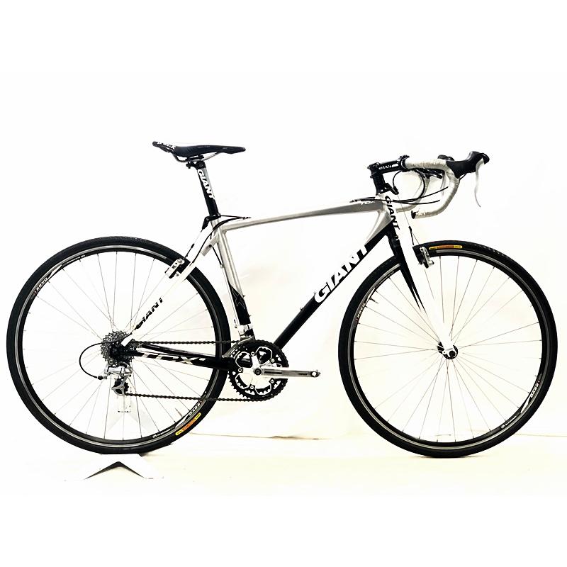 【直接取引可】GIANT ロードバイク シルバー GIANT（ジャイアント） GIANT TCX2 2009年 シクロクロス ロードバイク