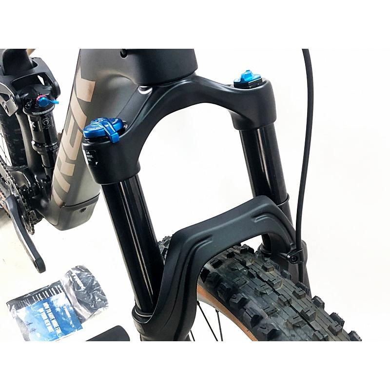 トレック ○未走行品 TREK TOP FUEL 9.7 2022年 XT フルサス