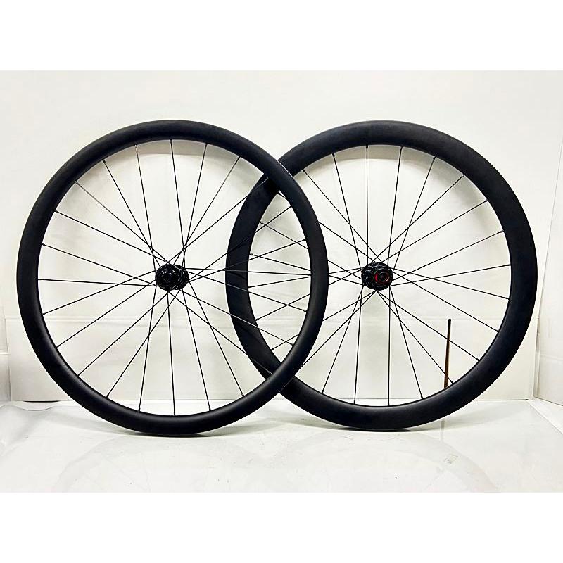 LIGHT BICYCLE 36/46mmハイトリム/TNI REVO ROAD DISCハブ ホイール