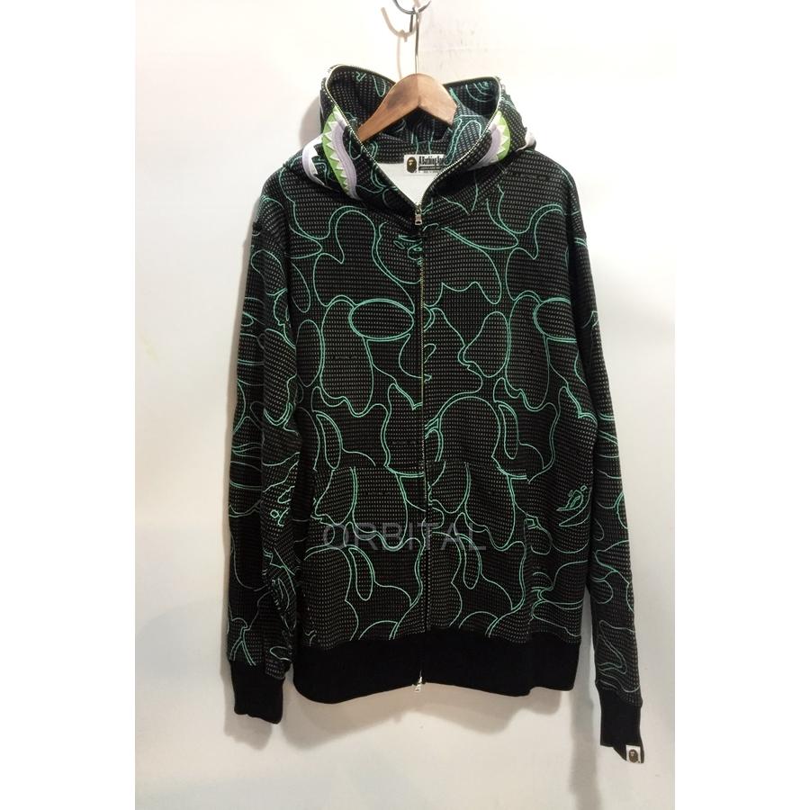 A BATHING APE（アベイシングエイプ） 代官山)A BATHING APE エイプ