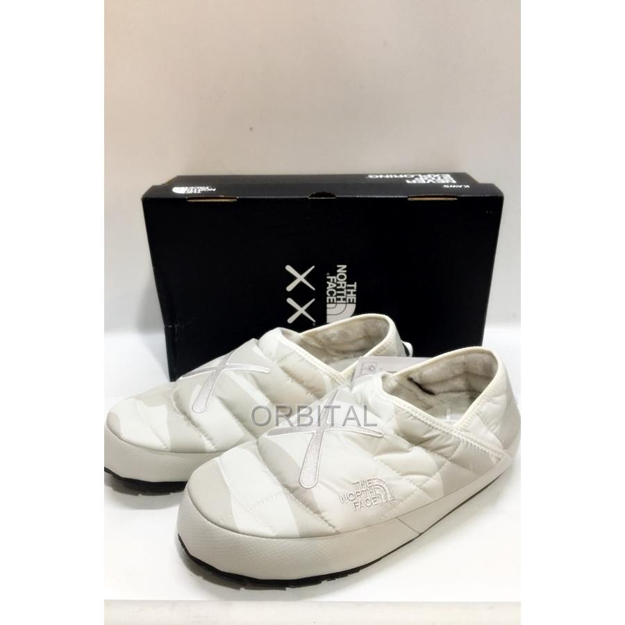 代官山)THE NORTH FACE × KAWS ノースフェイス カウズ THERMOBALL 