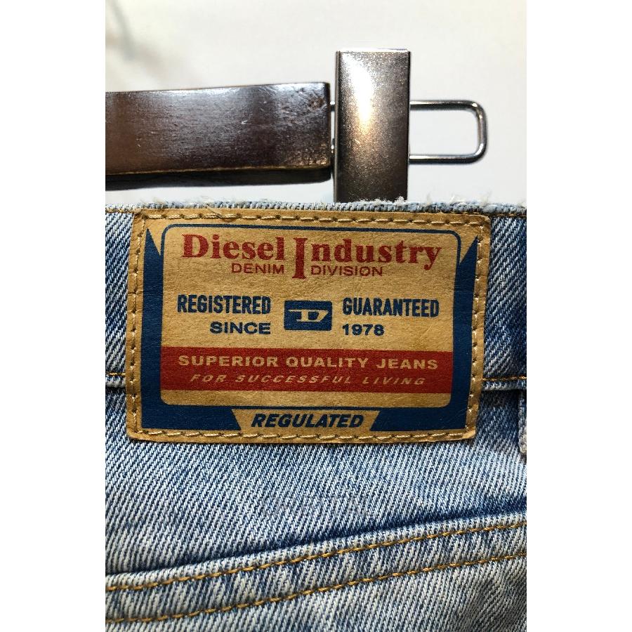 経堂) ディーゼル DIESEL 1996 D-Sire-Work ローライズワイドレッグジーンズ OEMAG w23 ライトブルー 参考価格7万 経堂) ディーゼル DIESEL 1996 D-Sire-Work ローライズワイドレッグジーンズ OEMAG w23 ライトブルー 参考価格7万