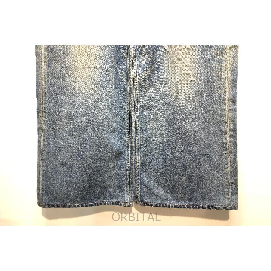 CELINE 経堂) セリーヌ フレアサーフジーンズ P015 967W CAU1 CELINE 経堂) セリーヌ フレアサーフジーンズ P015 967W CAU1