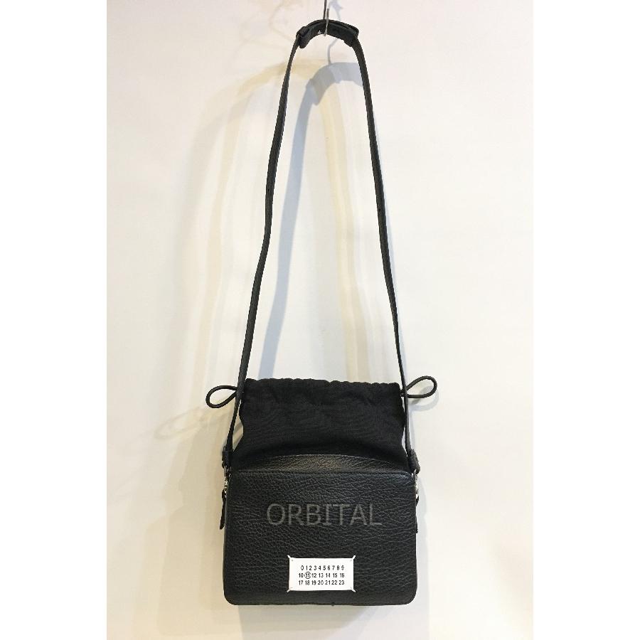 二子玉)Maison Margiela メゾンマルジェラ 2022年 5ACミディアムカメラ