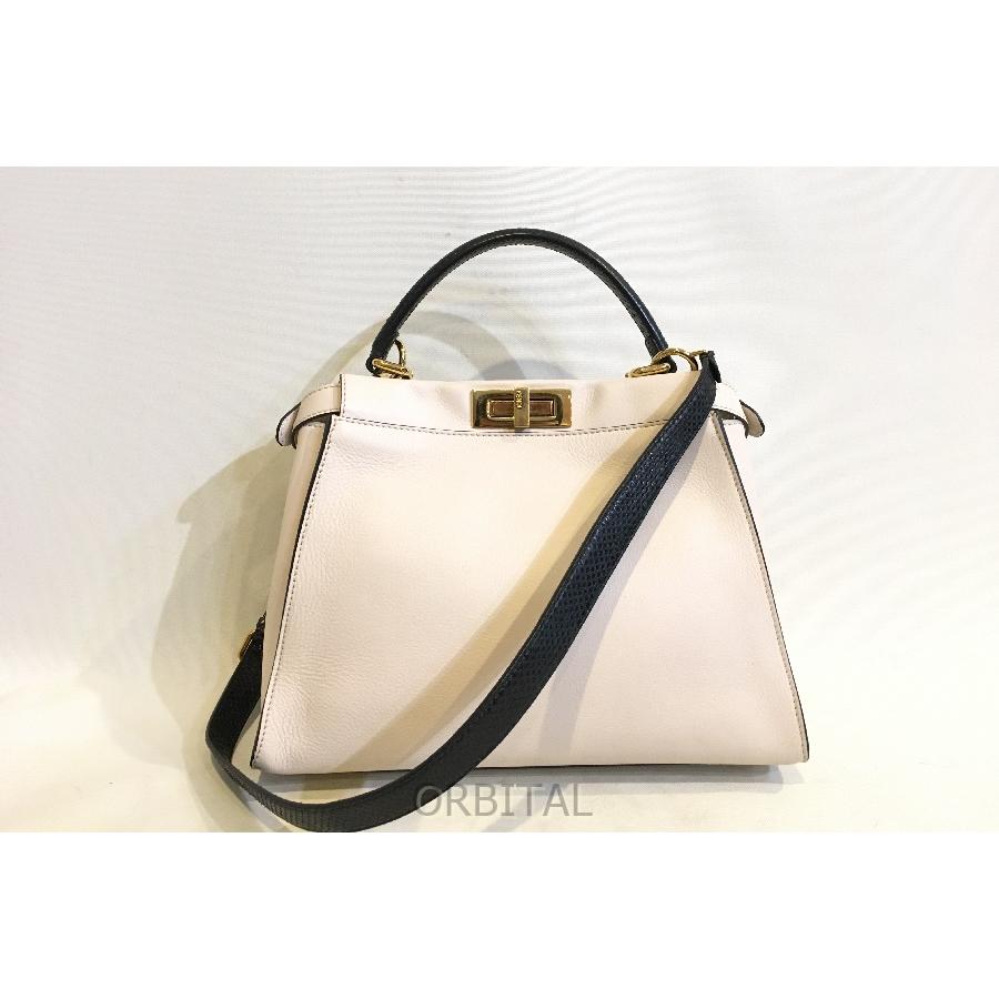 二子玉) フェンディ FENDI ピーカブー レギュラー モンスター 8BN290