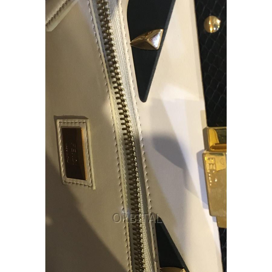 二子玉) フェンディ FENDI ピーカブー レギュラー モンスター 8BN290