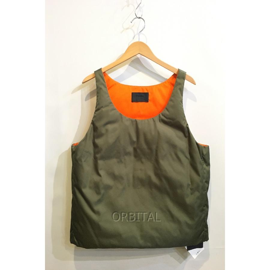 二子玉)PRADA プラダ 23AW 未使用 Re-Nylon リナイロンダウンベスト