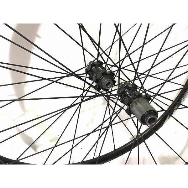 Shimano WH-RX31 700x40c タイヤ付き ホイール Shimano WH-RX31 700x40c タイヤ付き ホイール