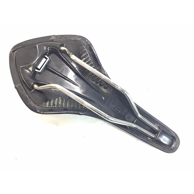 サドル フィジーク ARIONE VS ブラック k:iumレール - 中古