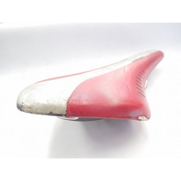 サドル フィジーク ARIONE TITANIOレール レッド/シルバー - 中古