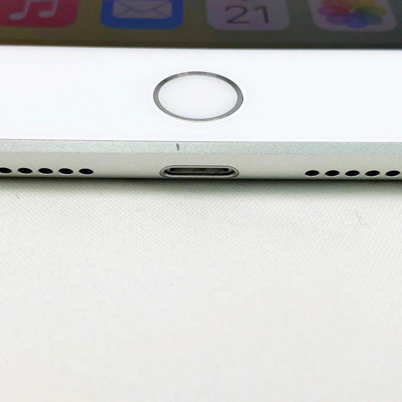 iPad（第7世代） Wi-Fi+Cellular 本体 SIMフリー 32GB 10.2インチ
