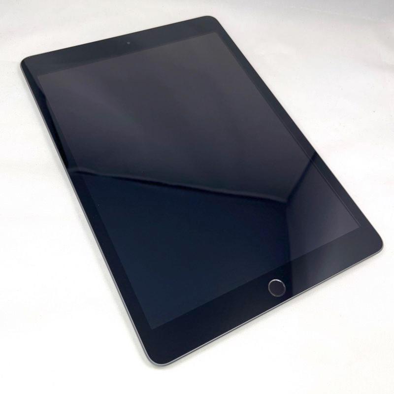 新品同様 iPad（第7世代） Wi-Fi+Cellular 本体 SIMフリー 32GB 10.2