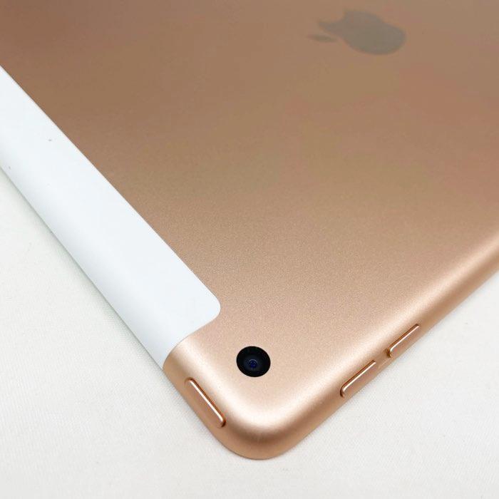 新古品 iPad（第8世代） Wi-Fi+Cellular 本体 SIMフリー 32GB