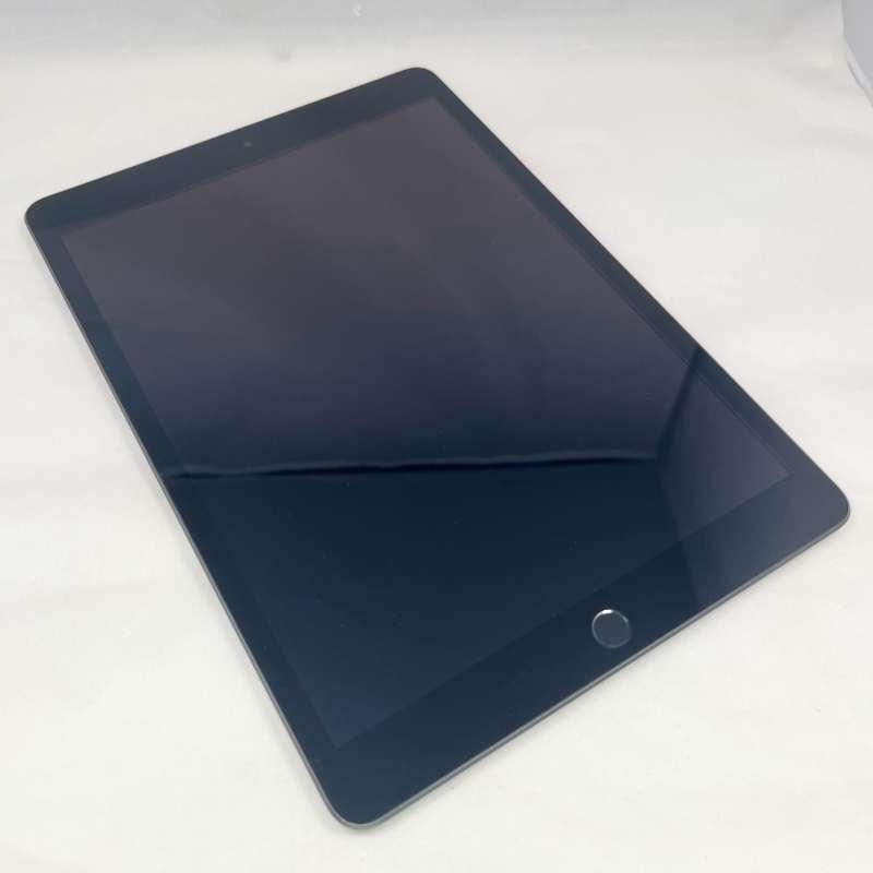 iPad（第9世代） Wi-Fi 本体 64GB iPad2020 ライトニングコネクタ