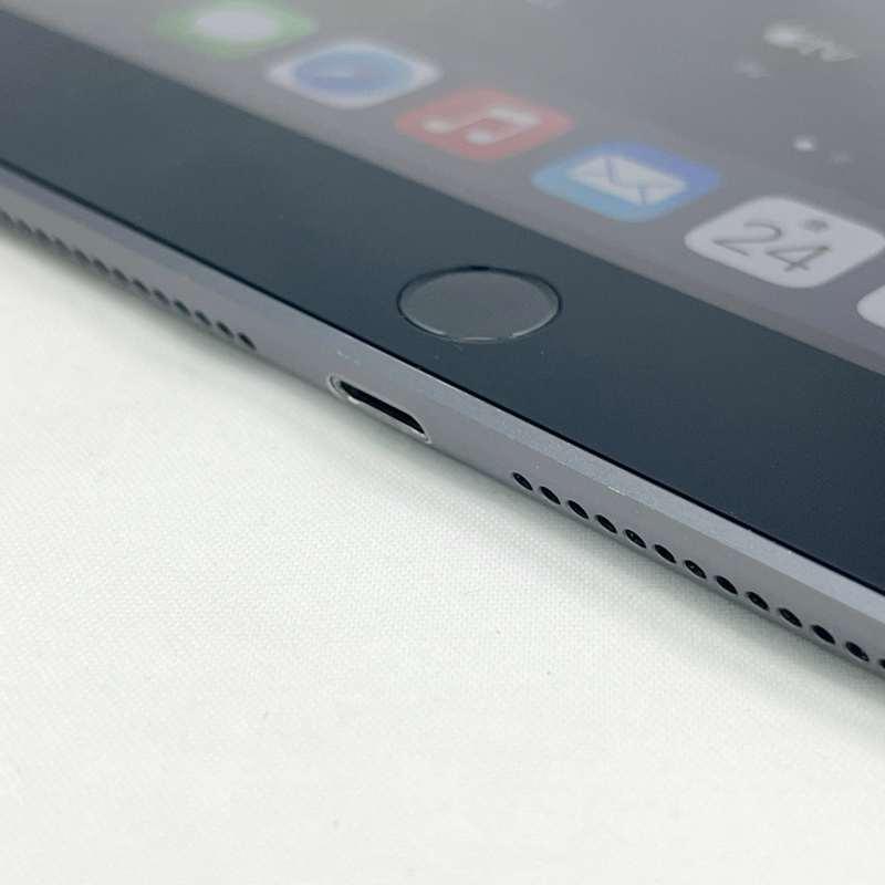 iPad（第9世代） Wi-Fi 本体 64GB iPad2020 ライトニングコネクタ