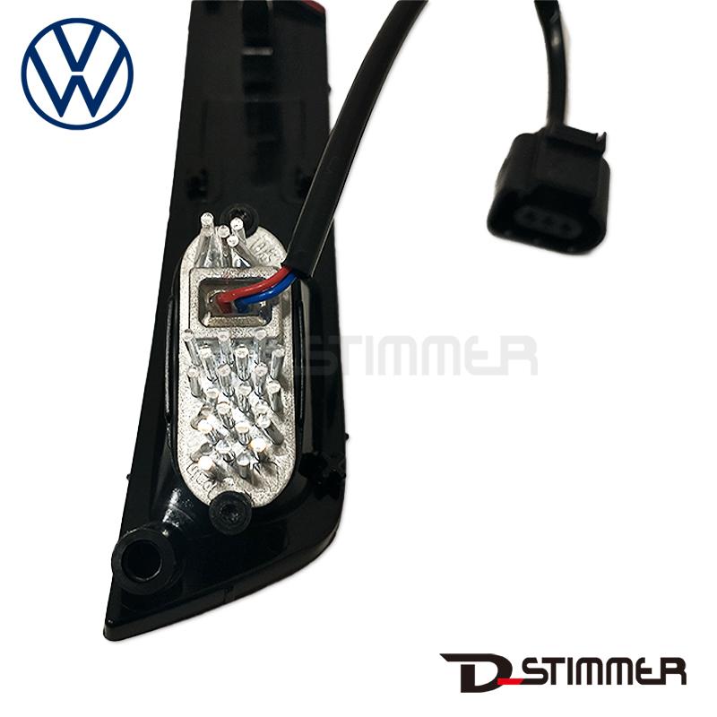 Volkswagen フォルクスワーゲン ザ・ビートル　リアフォグランプ右側 フォルクスワーゲン（Volkswagen） 純正品 リアフォグランプ右側