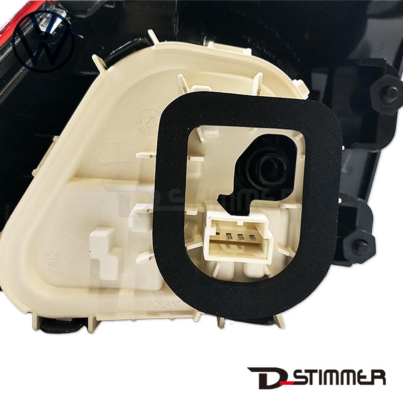 フォルクスワーゲン（Volkswagen） 純正品 テールランプ右側