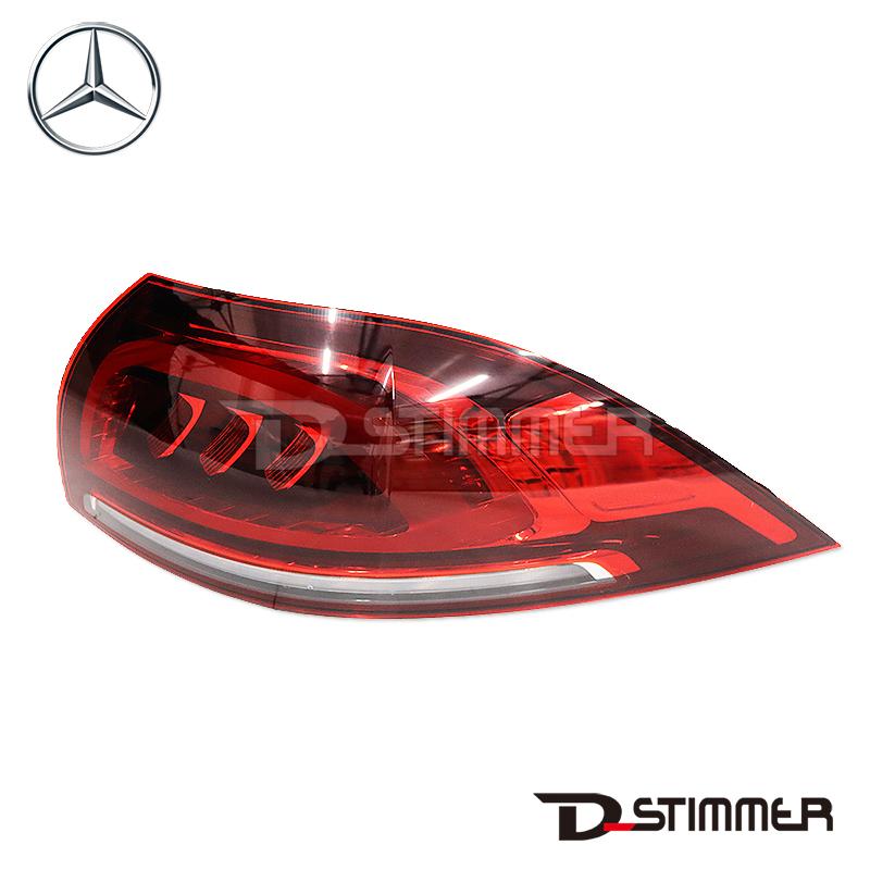 Mercedes-Benz（メルセデス・ベンツ） 純正品 テールランプOUT 右側