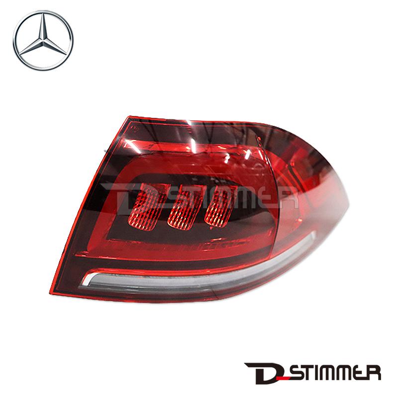 Mercedes-Benz（メルセデス・ベンツ） 純正品 テールランプOUT 右側