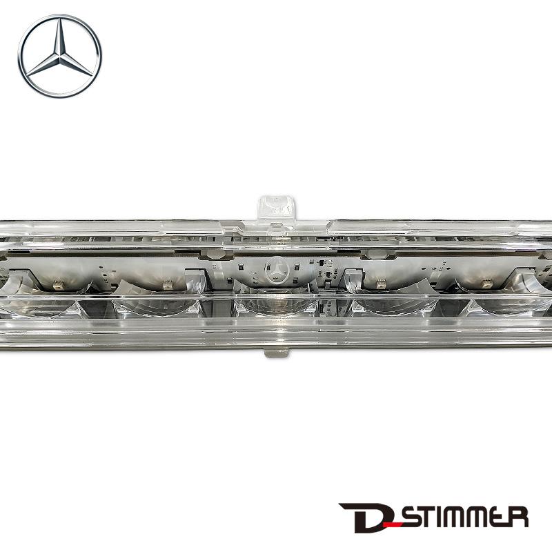 Mercedes-Benz（メルセデス・ベンツ） 純正品 リアフォグランプ