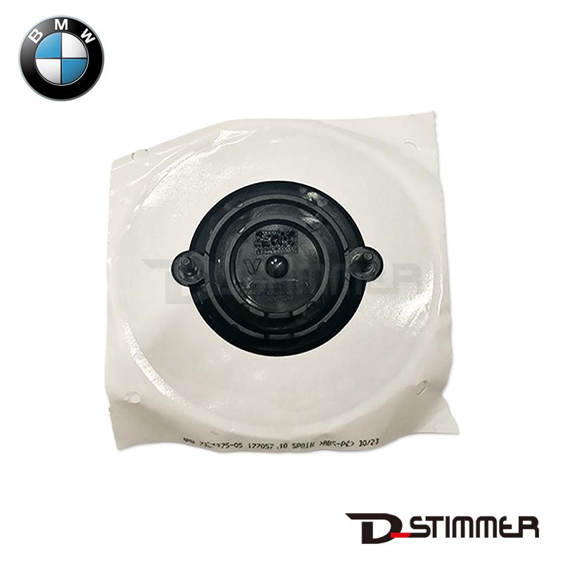 BMW ビーエムダブリュー 純正品 リアエンブレム 51147364375の画像