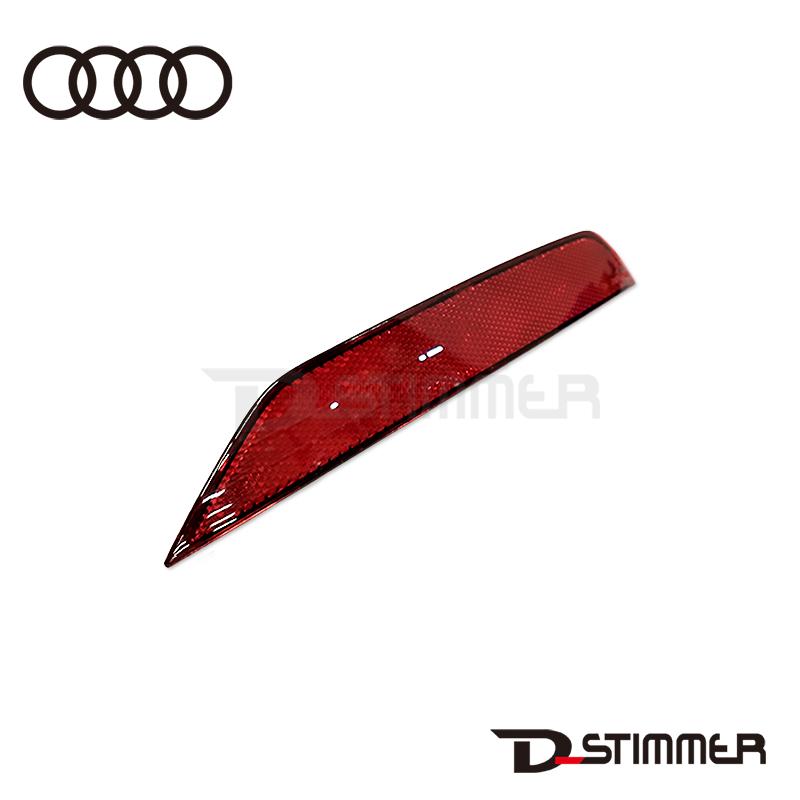 Audi（アウディ） 純正品 リアリフレクター右側 81A945106 : 輸入車