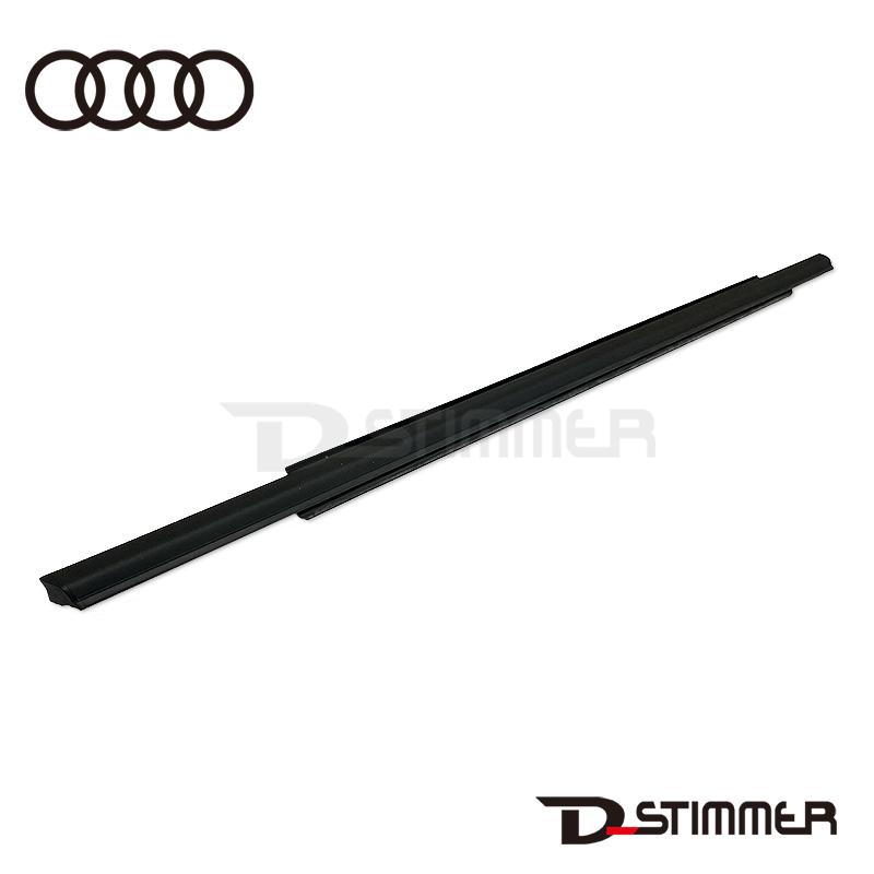【新品未使用】トヨタ クラウンコンフォート リアドアベルトモール 左側 純正部品 Audi（アウディ） 純正品 リアドアベルトモールアウター左側 8U0839477