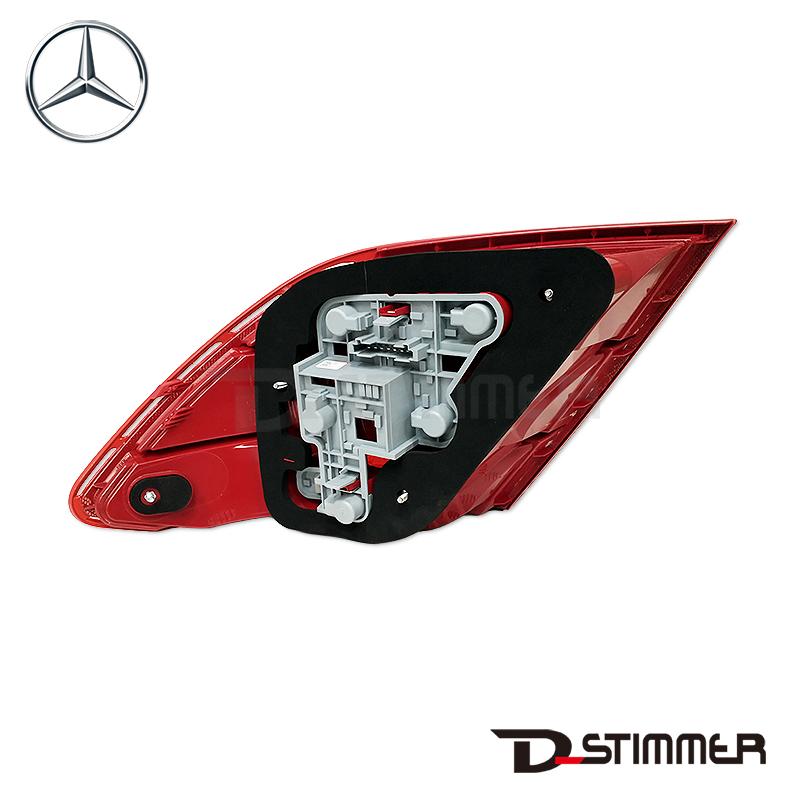 Mercedes-Benz（メルセデス・ベンツ） テールランプLH 純正 2049068302
